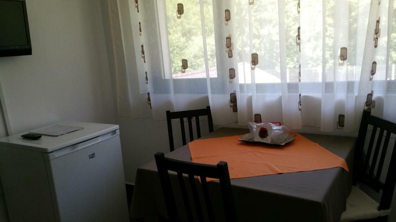 Rosenville Rîşnov Екстериор снимка