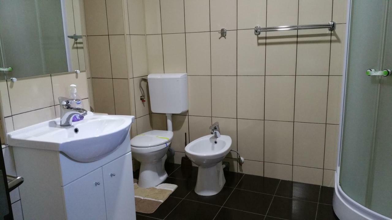 Rosenville Rîşnov Екстериор снимка