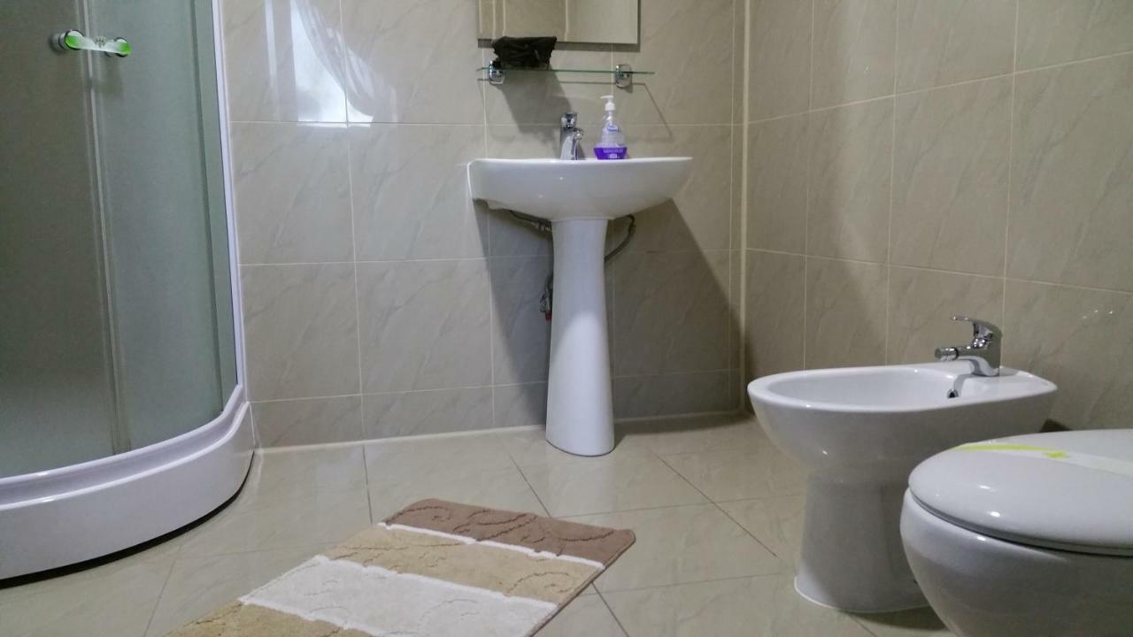 Rosenville Rîşnov Екстериор снимка