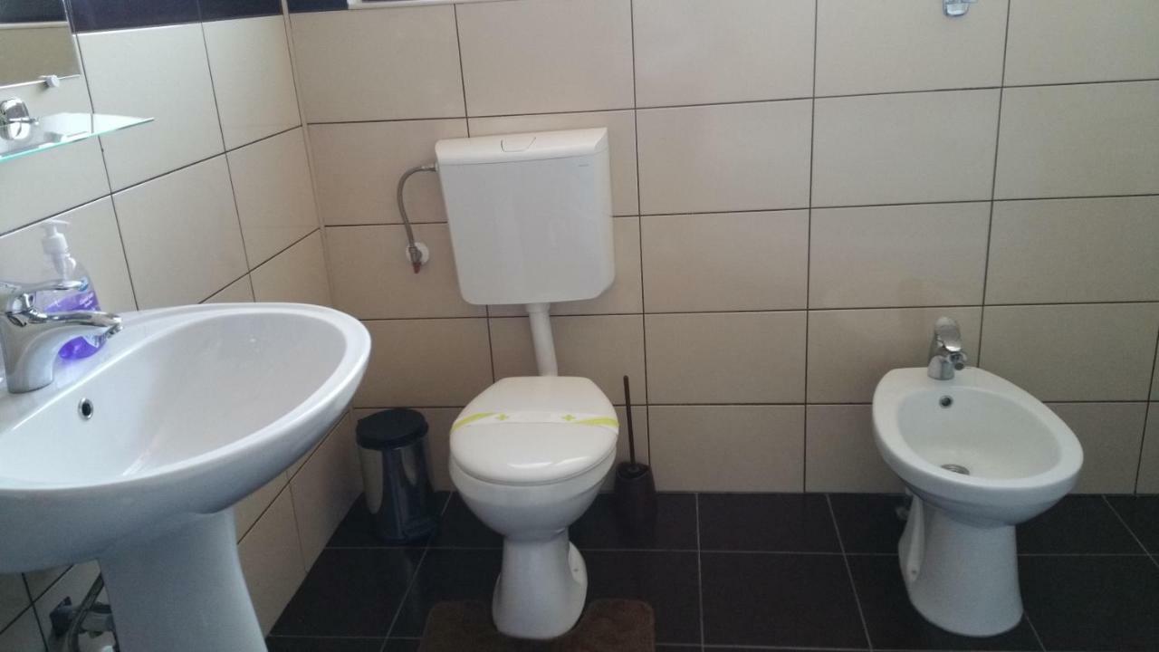 Rosenville Rîşnov Екстериор снимка